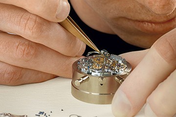 无锡江诗丹顿手表售后抛光费用